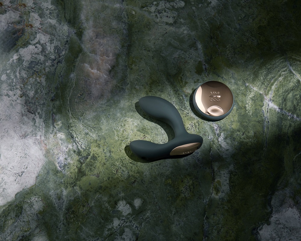LELO Hugo 2 Remote Controlled Prostate Massager Black 7 LELO Hugo 2 Remote Controlled Prostate Massager Black - Image 6