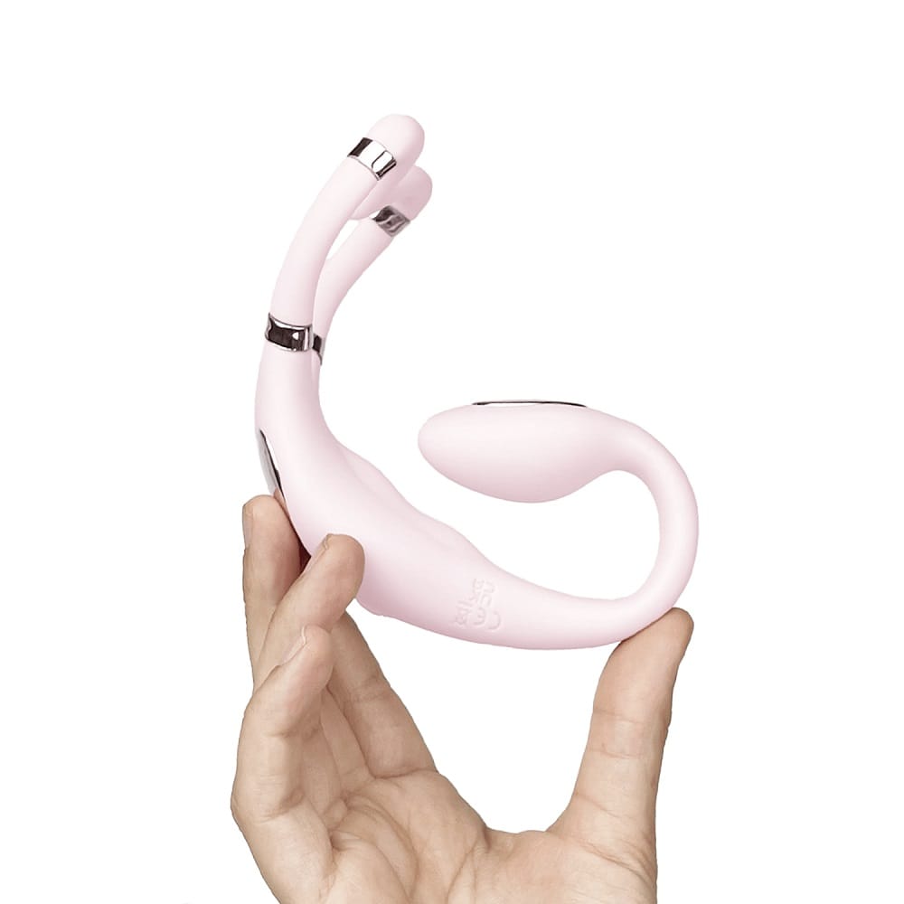 Adrien Lastic Venus Hands Free Double Vibrator 10 Adrien Lastic Venus Hands Free Double Vibrator - Image 9