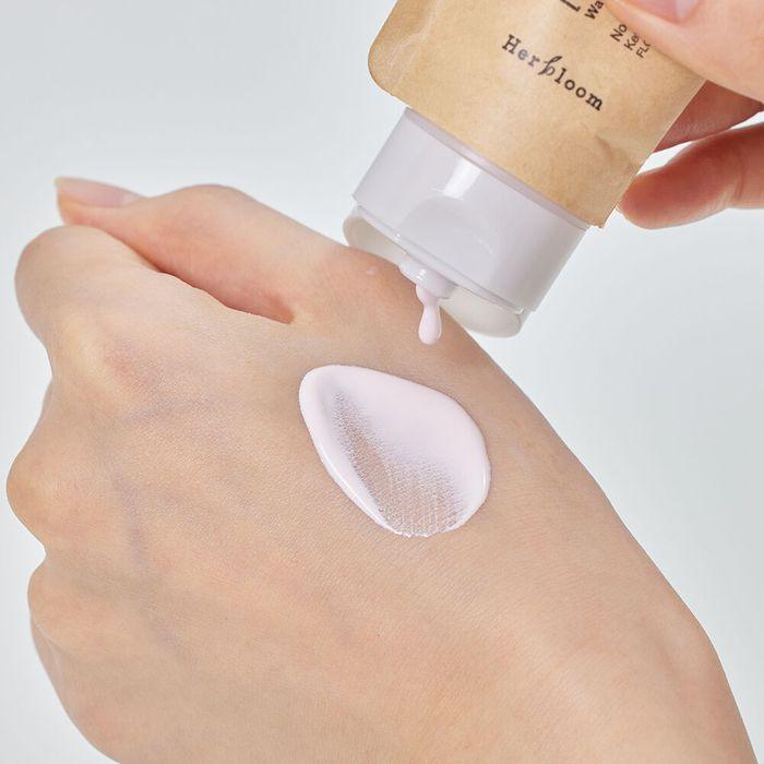 Herbloom - Daily Tone Up Vegan Sunscreen SPF 50+ PA++++, 50ml 8 Herbloom - Daily Tone Up Vegan Sunscreen SPF 50+ PA++++, 50ml - Image 7