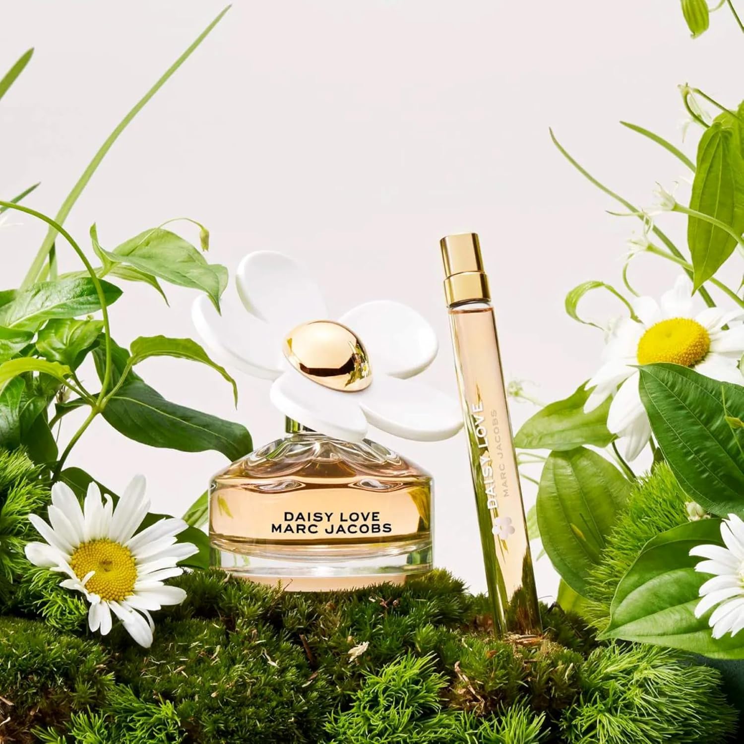 Marc Jacobs Daisy Love EDT 50ml 3 Marc Jacobs Daisy Love EDT 50ml - Image 2
