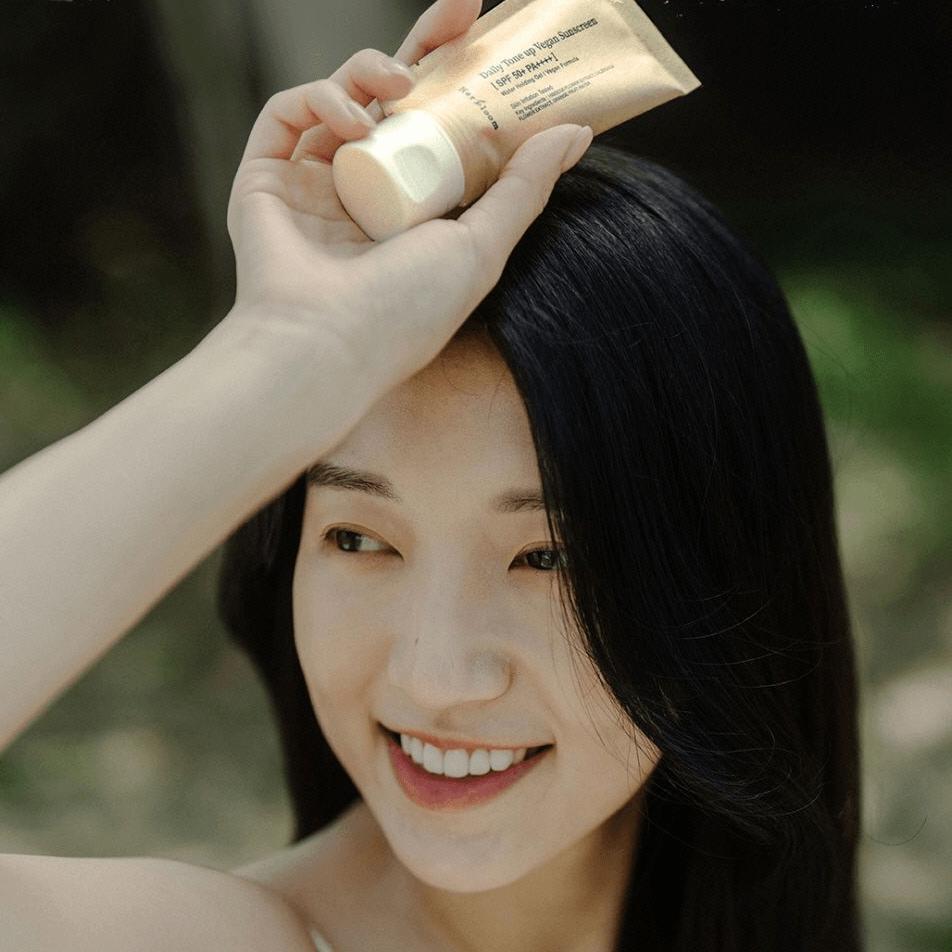 Herbloom - Daily Tone Up Vegan Sunscreen SPF 50+ PA++++, 50ml 3 Herbloom - Daily Tone Up Vegan Sunscreen SPF 50+ PA++++, 50ml - Image 2