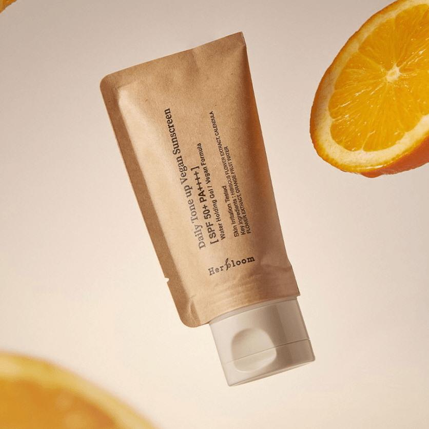 Herbloom - Daily Tone Up Vegan Sunscreen SPF 50+ PA++++, 50ml 5 Herbloom - Daily Tone Up Vegan Sunscreen SPF 50+ PA++++, 50ml - Image 4